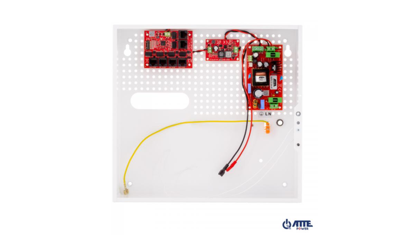 IPUPS-5-11-F Zestaw buforowy do 5 kamer IP, w obudowie wewnętrznej ABOX-F (1x AKU 18Ah), zasilacz 72W, switch PoE 6 portowy 10/100Mbps (5xPoE + 1xUplink), bezpieczniki elektroniczne, tryb Long Range, typu IPUPS-5-11-F